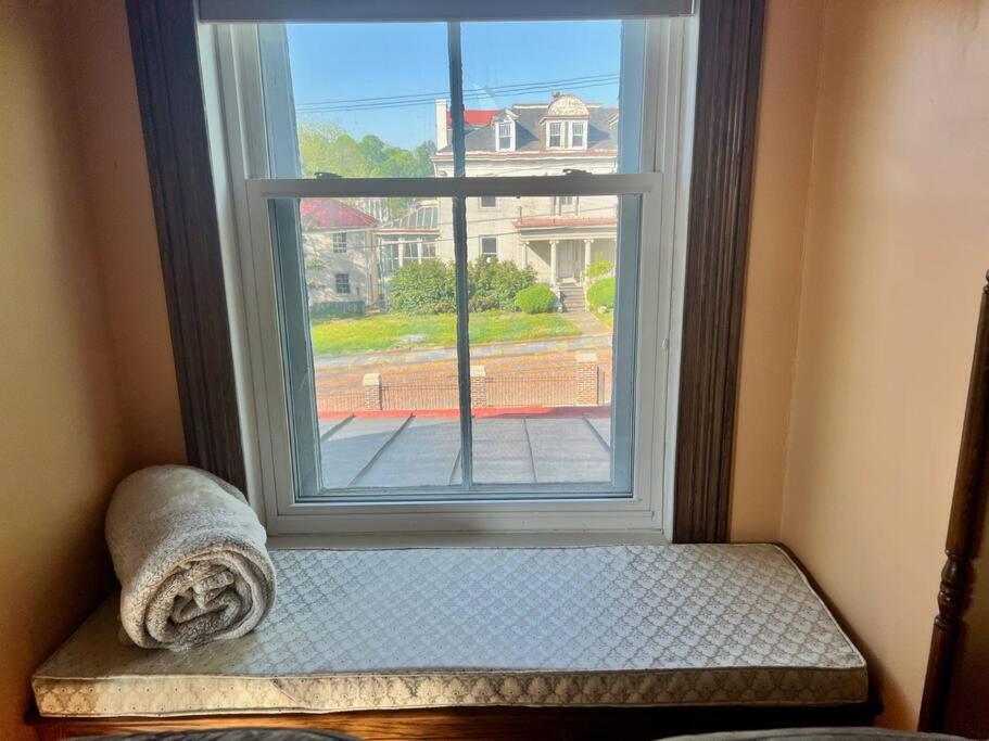 Peaceful Easy Feelings - King Sized Bed - Sleeps 2 Lynchburg Exterior foto