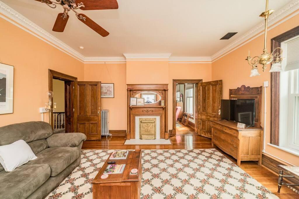 Peaceful Easy Feelings - King Sized Bed - Sleeps 2 Lynchburg Exterior foto